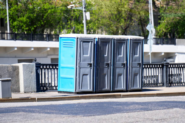 Porta potty delivery and setup in Lawrenceville, IL